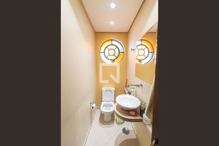 Casa à venda com 250m², 3 quartos e 4 vagasLavabo