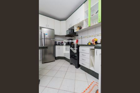 Casa para alugar com 99m², 3 quartos e 2 vagasCozinha