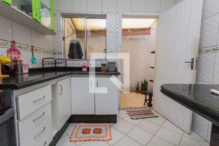 Casa para alugar com 99m², 3 quartos e 2 vagasCozinha