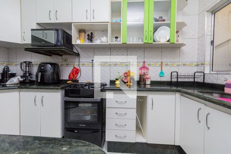 Casa para alugar com 99m², 3 quartos e 2 vagasCozinha