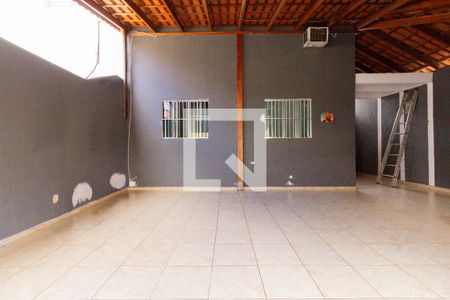 Casa para alugar com 99m², 3 quartos e 2 vagasGaragem