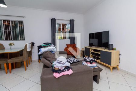 Sala de casa para alugar com 3 quartos, 99m² em Vila Bauab, São Paulo