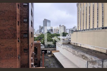 Quarto - Vista de apartamento para alugar com 1 quarto, 50m² em Funcionários, Belo Horizonte