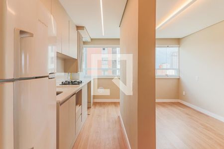 Cozinha e Área de Serviço de apartamento para alugar com 2 quartos, 42m² em Butantã, São Paulo