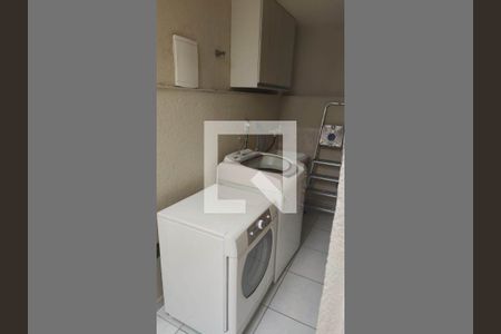 Casa à venda com 100m², 3 quartos e 2 vagas