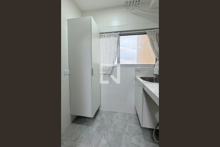 Apartamento à venda com 69m², 3 quartos e 1 vagaÁrea de Serviço