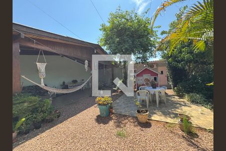 Casa à venda com 235m², 3 quartos e 5 vagas Casa à venda com 235m², 3 quartos e 5 vagasÁrea comum