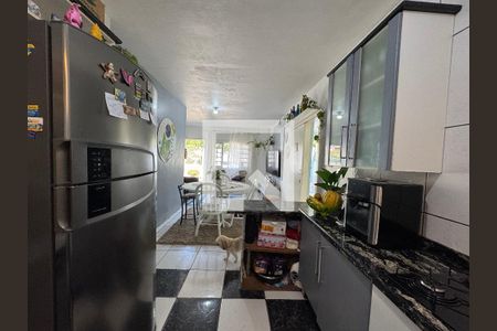 Casa à venda com 235m², 3 quartos e 5 vagas Casa à venda com 235m², 3 quartos e 5 vagasCozinha