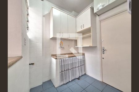 Apartamento à venda com 51m², 2 quartos e sem vagaCozinha