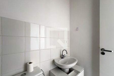 Banheiro de kitnet/studio para alugar com 1 quarto, 36m² em Cambuci, São Paulo