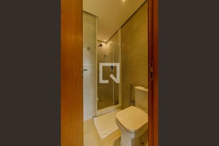 Apartamento à venda com 115m², 3 quartos e 2 vagas Apartamento à venda com 115m², 3 quartos e 2 vagasBanheiro da Suíte