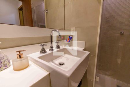 Apartamento à venda com 115m², 3 quartos e 2 vagas Apartamento à venda com 115m², 3 quartos e 2 vagasBanheiro Social