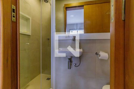 Apartamento à venda com 115m², 3 quartos e 2 vagas Apartamento à venda com 115m², 3 quartos e 2 vagasBanheiro de Serviço