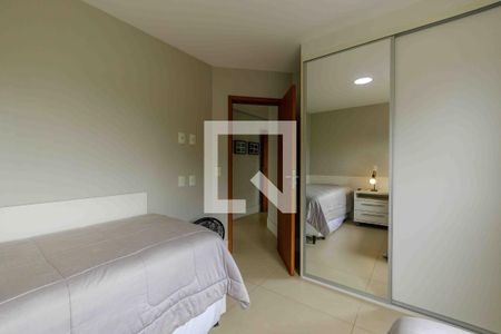 Apartamento à venda com 115m², 3 quartos e 2 vagas Apartamento à venda com 115m², 3 quartos e 2 vagasQuarto 1