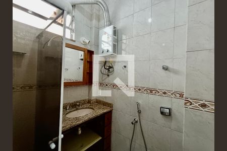 Apartamento para alugar com 69m², 3 quartos e sem vagaBanheiro social 