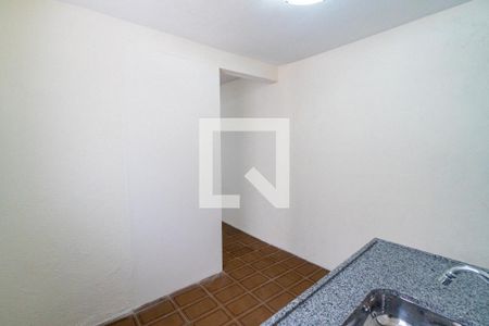 Casa para alugar com 70m², 2 quartos e 2 vagas Casa para alugar com 70m², 2 quartos e 2 vagasCozinha