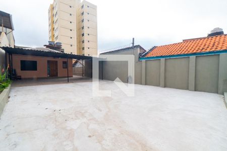 Casa para alugar com 70m², 2 quartos e 2 vagas Casa para alugar com 70m², 2 quartos e 2 vagasGaragem