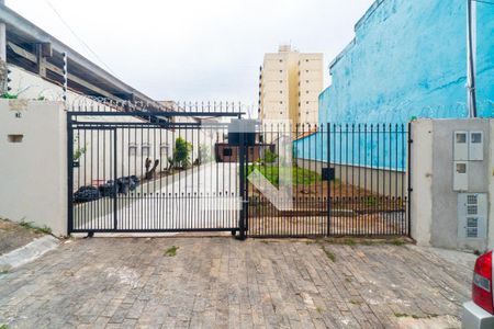 Casa para alugar com 70m², 2 quartos e 2 vagas Casa para alugar com 70m², 2 quartos e 2 vagasFachada