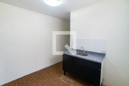 Casa para alugar com 70m², 2 quartos e 2 vagas Casa para alugar com 70m², 2 quartos e 2 vagasCozinha