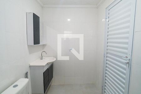 Casa para alugar com 70m², 2 quartos e 2 vagas Casa para alugar com 70m², 2 quartos e 2 vagasBanheiro