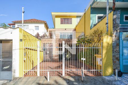 Casa para alugar com 400m², 4 quartos e 4 vagasFachada