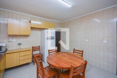 Casa para alugar com 400m², 4 quartos e 4 vagasCozinha