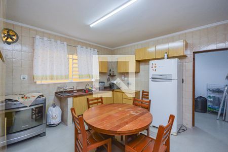 Casa para alugar com 400m², 4 quartos e 4 vagasCozinha