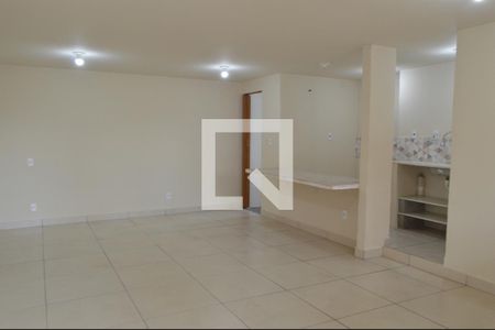 Apartamento para alugar com 30m², 1 quarto e sem vaga Apartamento para alugar com 30m², 1 quarto e sem vagaSala / Quarto