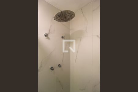 Banheiro de kitnet/studio à venda com 1 quarto, 35m² em Indianópolis, São Paulo