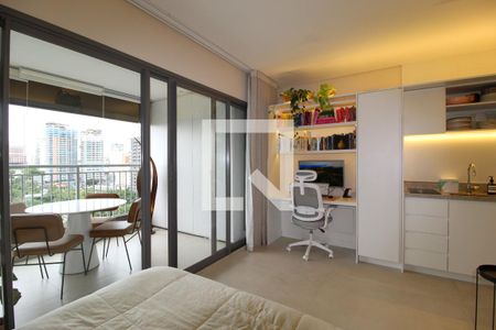 Sala/Quarto de kitnet/studio à venda com 1 quarto, 35m² em Indianópolis, São Paulo