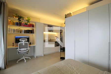 Sala/Quarto de kitnet/studio à venda com 1 quarto, 35m² em Indianópolis, São Paulo