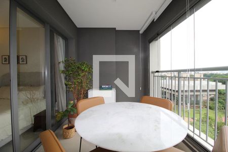 Varanda de kitnet/studio à venda com 1 quarto, 35m² em Indianópolis, São Paulo