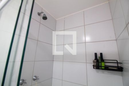 Banheiro de kitnet/studio para alugar com 1 quarto, 40m² em Chácara Santo Antônio (zona Sul), São Paulo