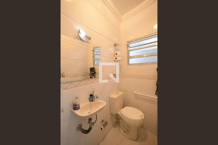 Casa à venda com 213m², 3 quartos e 2 vagasLavabo