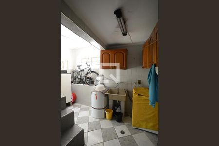 Casa à venda com 213m², 3 quartos e 2 vagasÁrea de Serviço