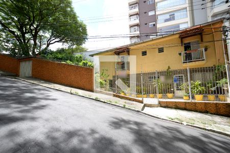 Casa à venda com 213m², 3 quartos e 2 vagasFachada
