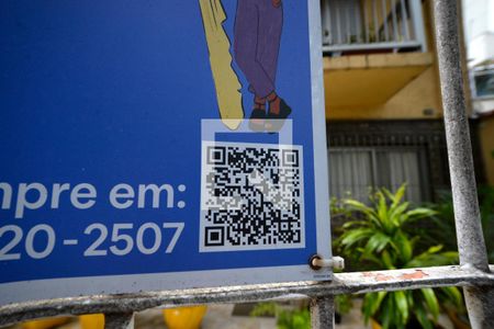 Casa à venda com 213m², 3 quartos e 2 vagasFachada