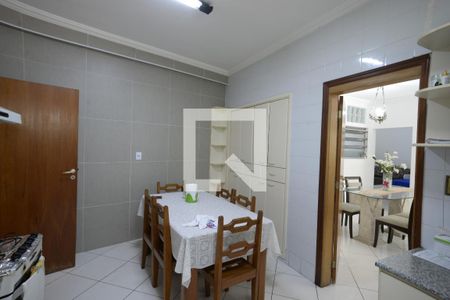 Casa à venda com 213m², 3 quartos e 2 vagasCozinha