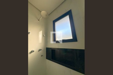 Casa para alugar com 205m², 3 quartos e 4 vagasBanheiro da Suíte 1