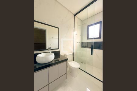 Casa para alugar com 205m², 3 quartos e 4 vagasBanheiro da Suíte 1