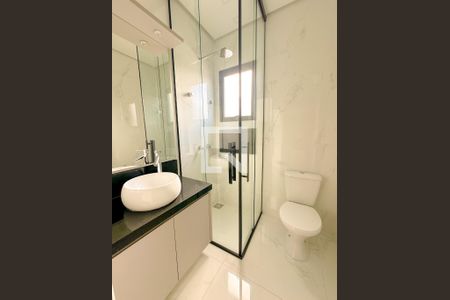 Casa para alugar com 205m², 3 quartos e 4 vagasBanheiro da Suíte 2