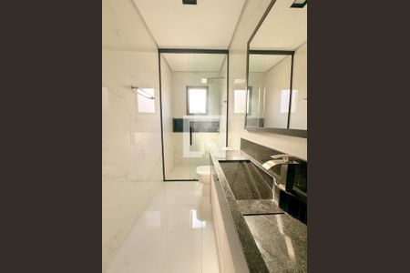 Casa para alugar com 205m², 3 quartos e 4 vagasBanheiro da Suíte 3