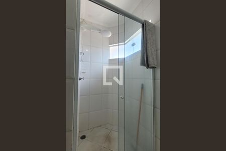 Casa à venda com 196m², 3 quartos e 4 vagas Casa à venda com 196m², 3 quartos e 4 vagasBanheiro da suíte