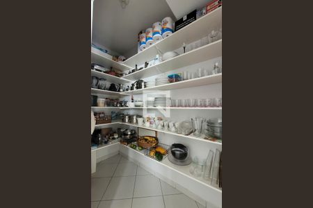 Casa à venda com 196m², 3 quartos e 4 vagas Casa à venda com 196m², 3 quartos e 4 vagasCozinha