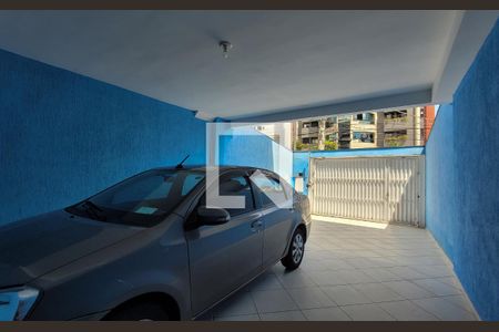 Casa à venda com 196m², 3 quartos e 4 vagas Casa à venda com 196m², 3 quartos e 4 vagasGaragem