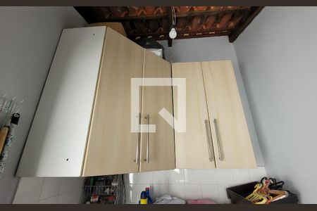 Casa à venda com 196m², 3 quartos e 4 vagas Casa à venda com 196m², 3 quartos e 4 vagasLavanderia