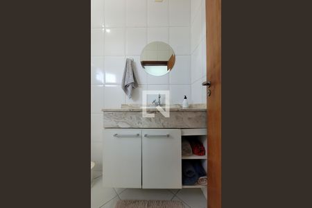 Casa à venda com 196m², 3 quartos e 4 vagas Casa à venda com 196m², 3 quartos e 4 vagasBanheiro da suíte