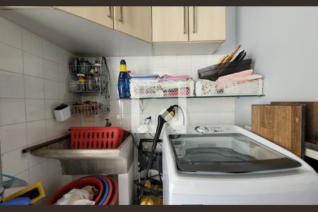 Casa à venda com 196m², 3 quartos e 4 vagas Casa à venda com 196m², 3 quartos e 4 vagasLavanderia