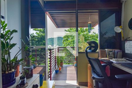 Casa à venda com 167m², 2 quartos e 1 vagaEscritório