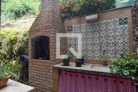 Casa à venda com 167m², 2 quartos e 1 vagaChurrasqueira